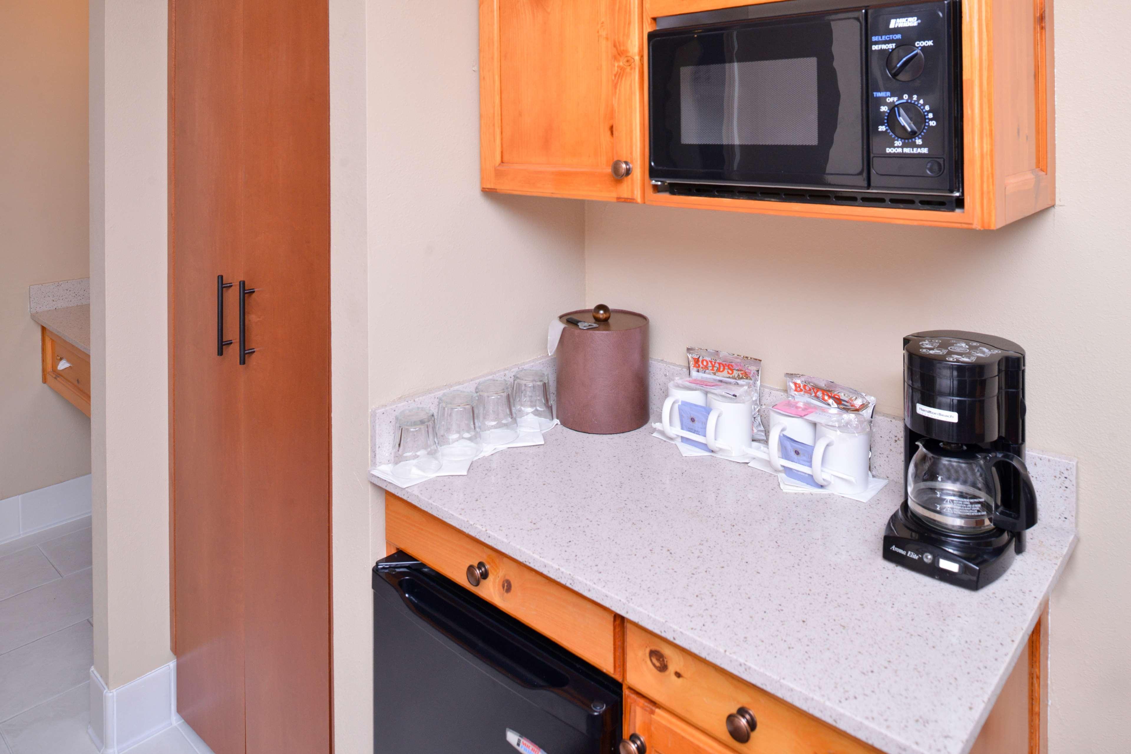 Best Western Plus Olympic Inn Klamath Falls Extérieur photo